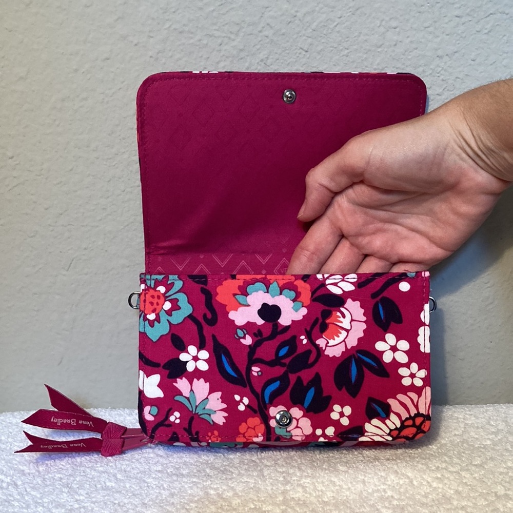 ThredUP: Vera Bradley RFID 3-in-1 Crossbody Wallet Bloom Berry Signature Print - Picture 3 of 12